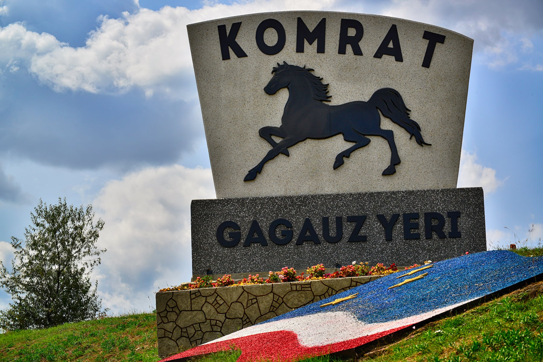 Comrat-1