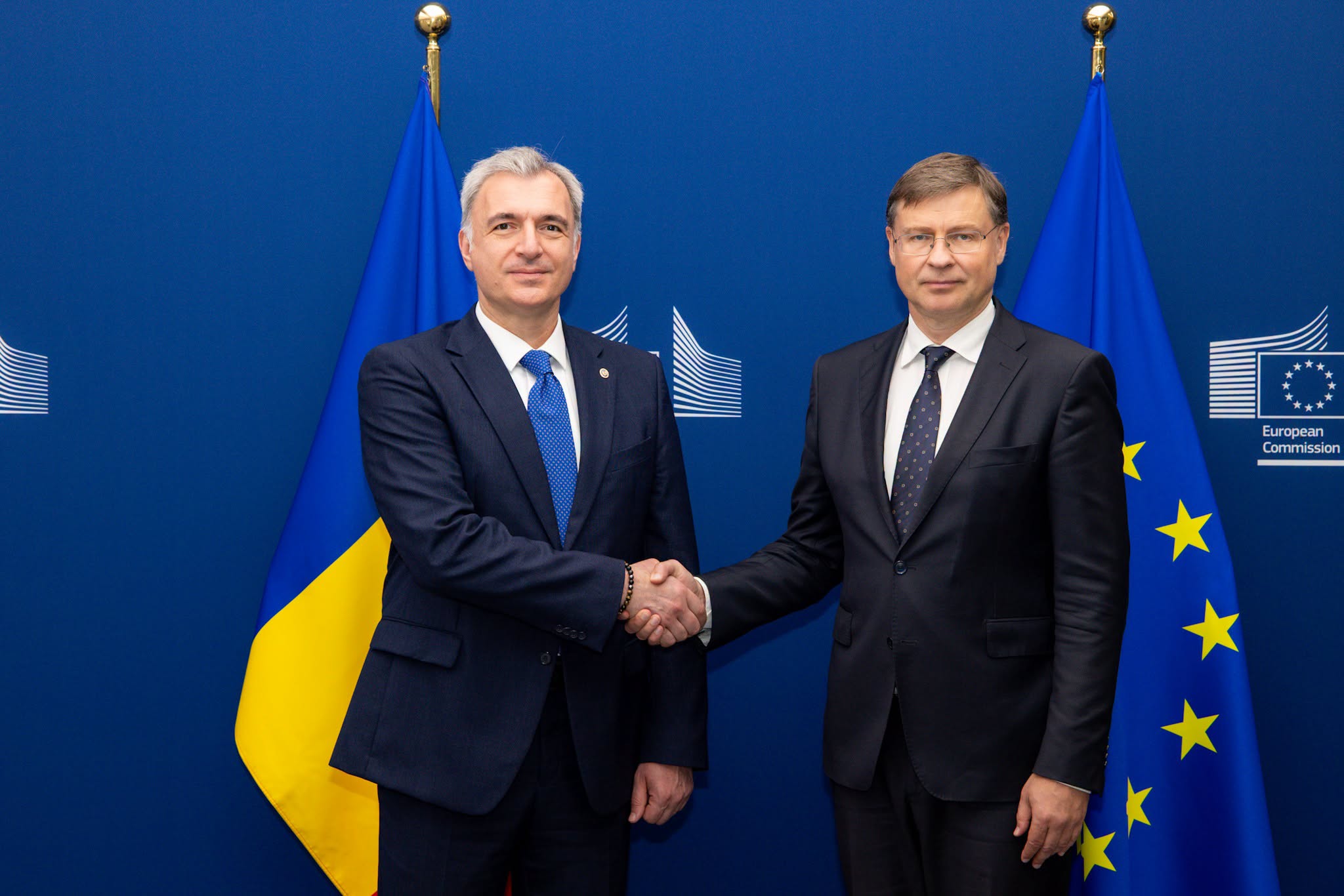 Eugen Osmochescu si Valdis Dombrovskis.